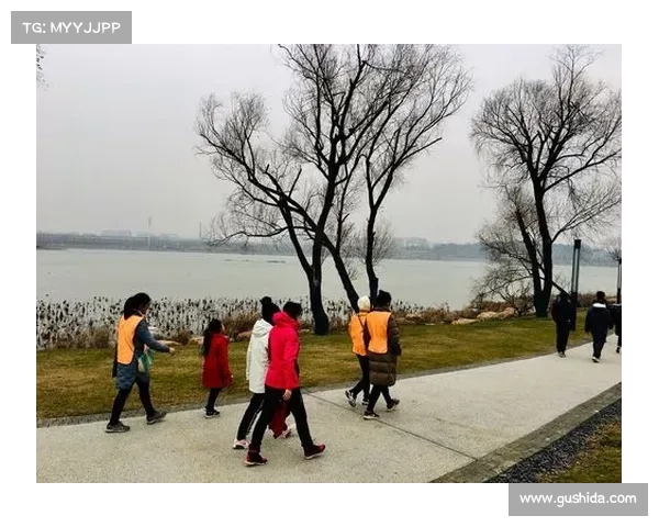 武汉国际徒步挑战赛：漫步长江之滨感受历史沉淀体验健康生活新方式