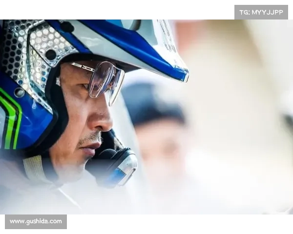 韩寒还在开赛车吗